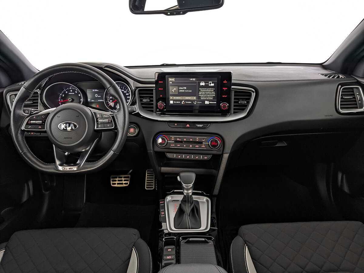 Kia Proceed с пробегом — 2021 год. Фото: #11