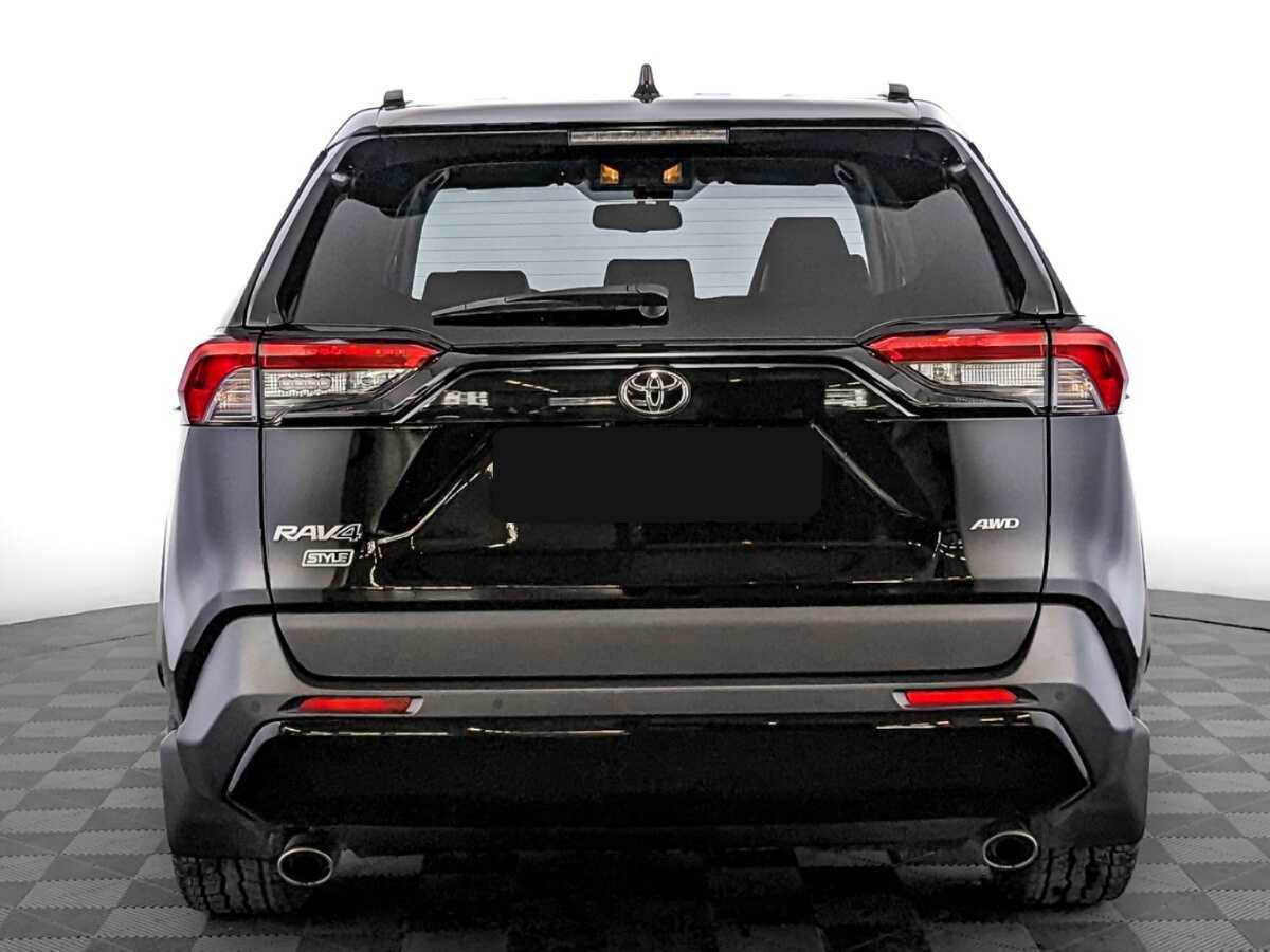 Toyota RAV4 с пробегом — 2021 год. Фото: #5