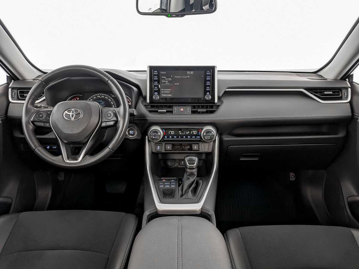 Toyota RAV4 с пробегом — 2021 год. Фото: #11