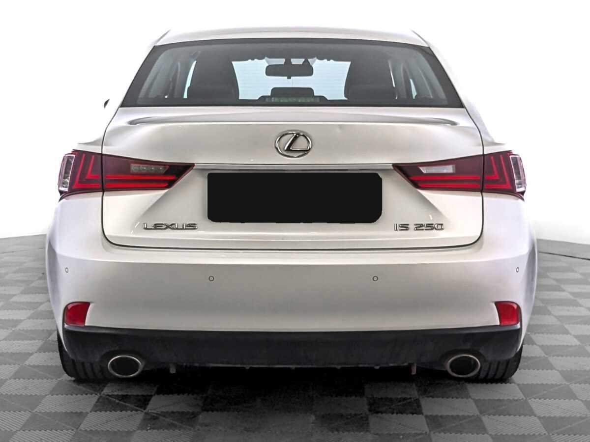 Lexus IS с пробегом — 2014 год. Фото: #5