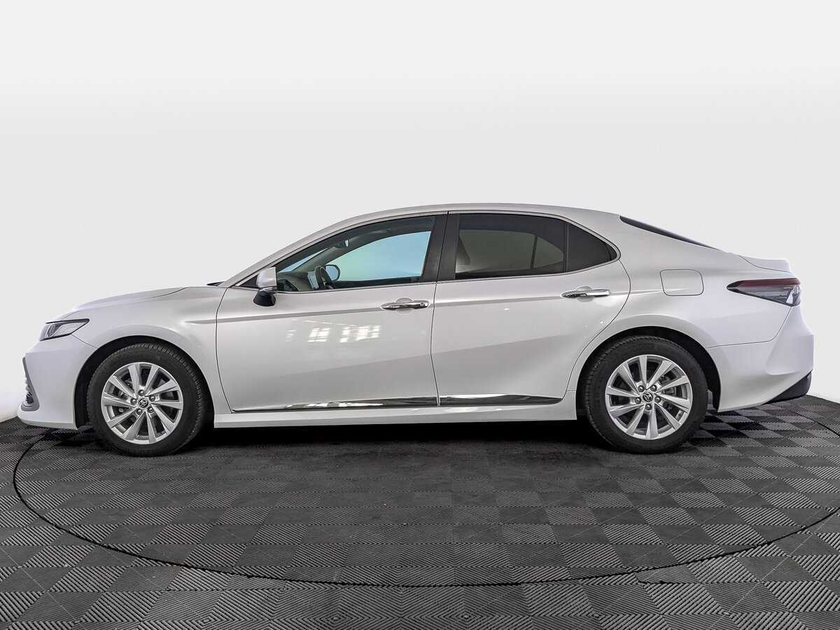 Toyota Camry с пробегом — 2022 год. Фото: #7