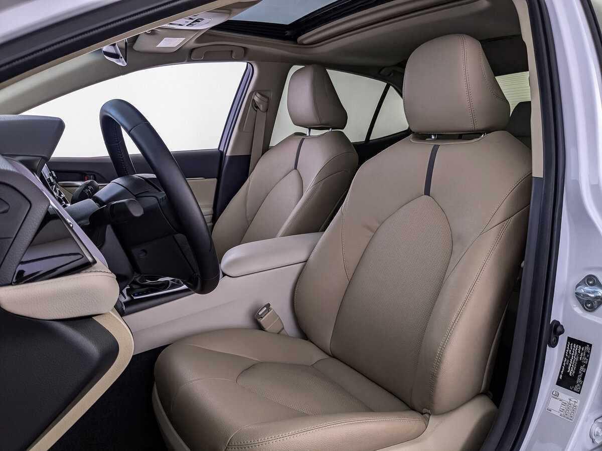 Toyota Camry с пробегом — 2022 год. Фото: #15