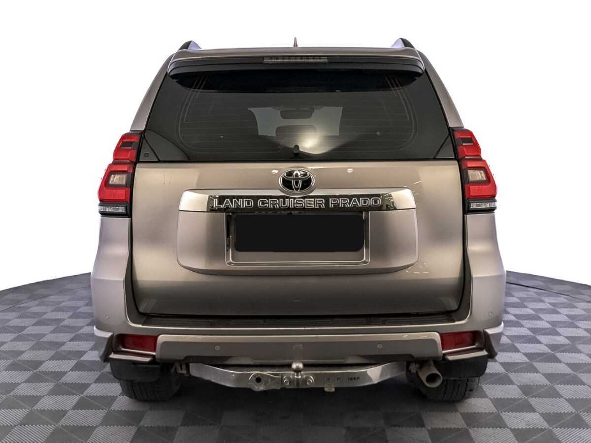 Toyota Land Cruiser Prado с пробегом — 2018 год. Фото: #5