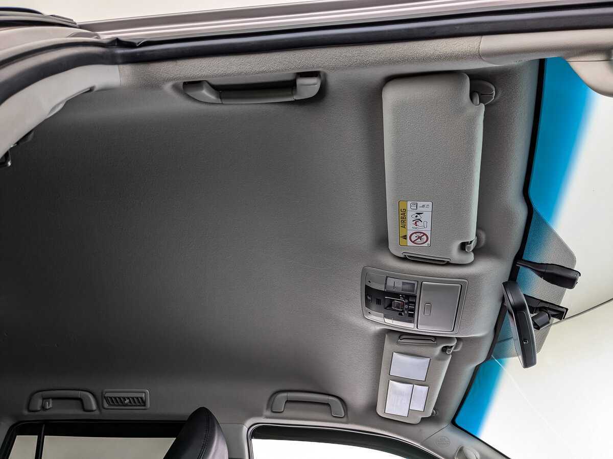 Toyota Land Cruiser Prado с пробегом — 2018 год. Фото: #21