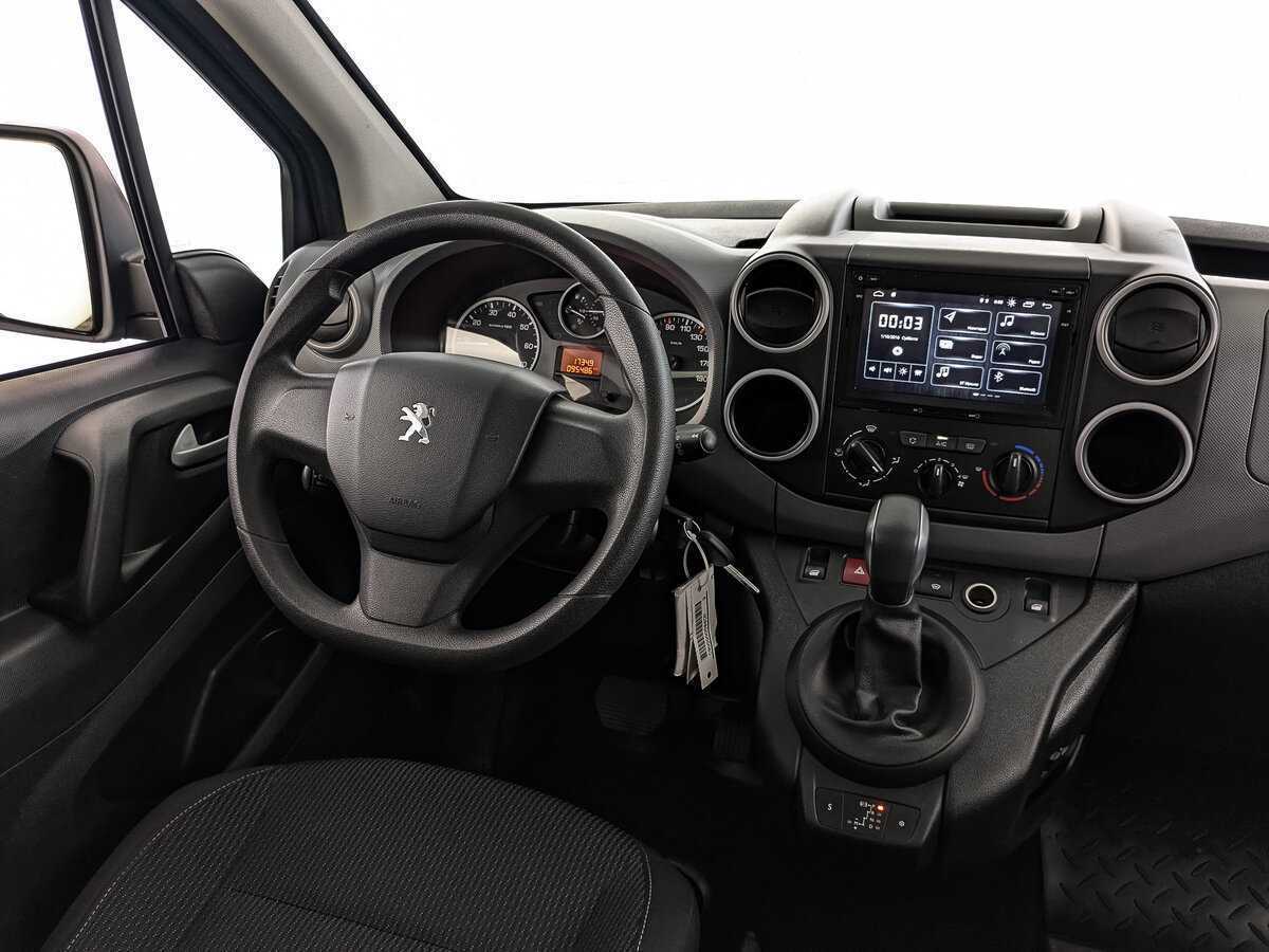 Peugeot Partner с пробегом — 2022 год. Фото: #16
