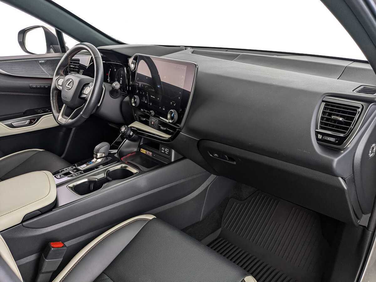 Lexus NX с пробегом — 2021 год. Фото: #8