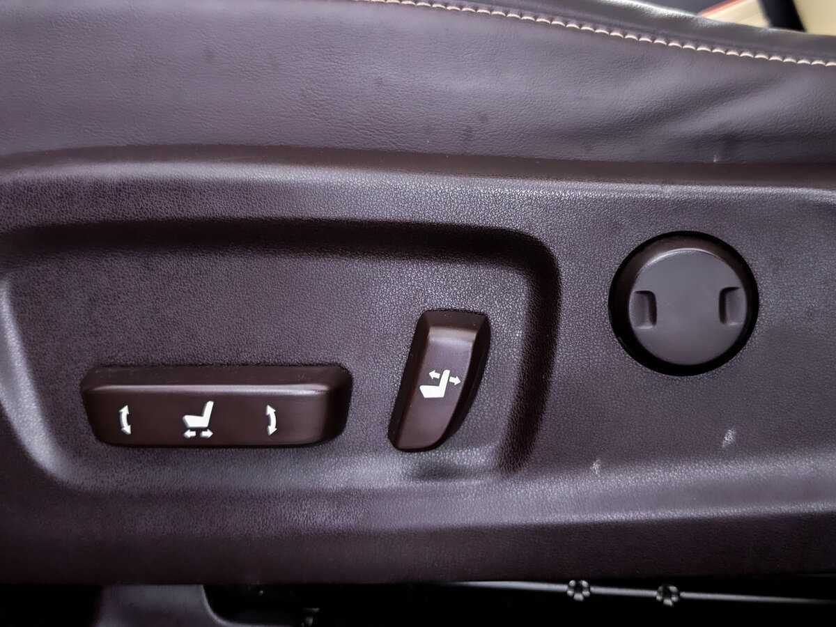 Lexus RX с пробегом — 2017 год. Фото: #14