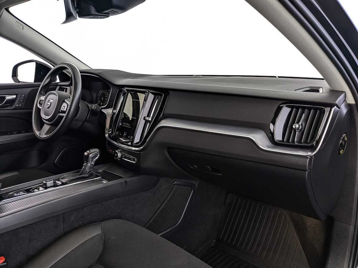 Volvo V60 Cross Country с пробегом — 2020 год. Фото: #8