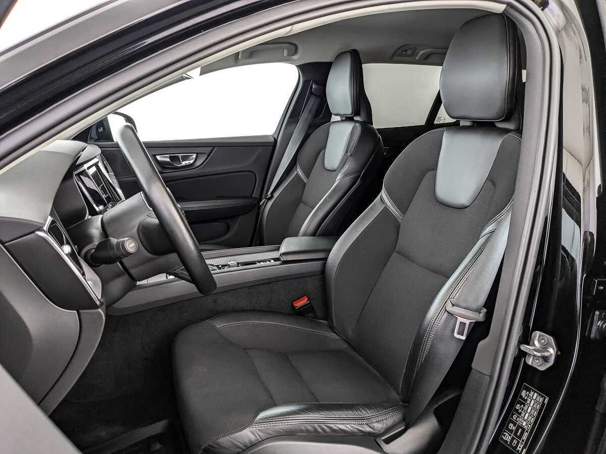 Volvo V60 Cross Country с пробегом — 2020 год. Фото: #15