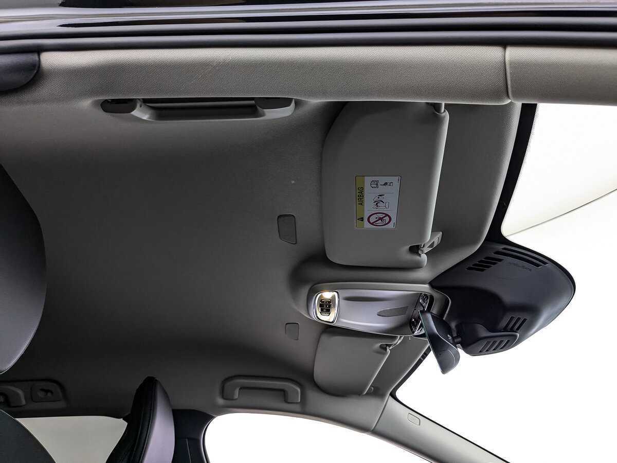 Volvo V60 Cross Country с пробегом — 2020 год. Фото: #17