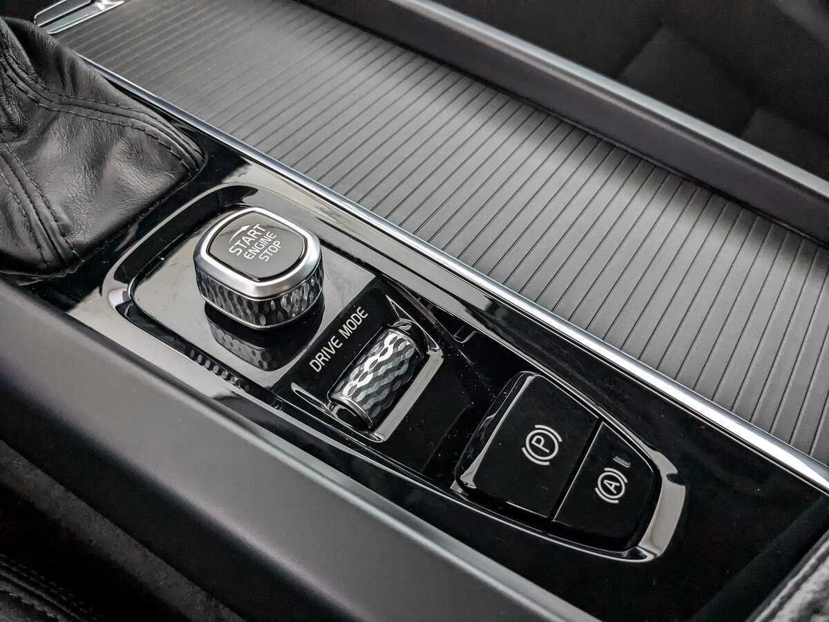 Volvo V60 Cross Country с пробегом — 2020 год. Фото: #22