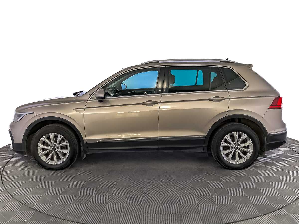 Volkswagen Tiguan с пробегом — 2021 год. Фото: #7