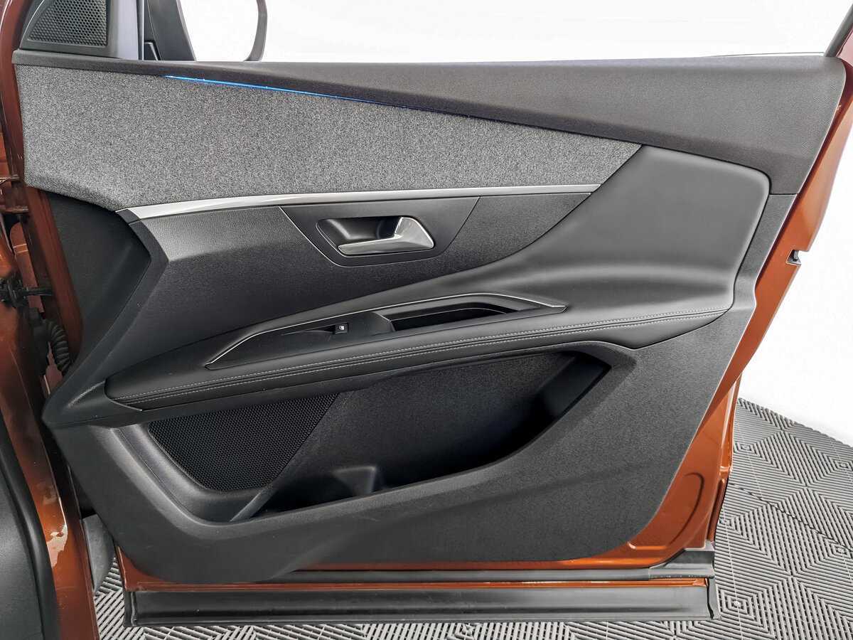 Peugeot 3008 с пробегом — 2017 год. Фото: #19