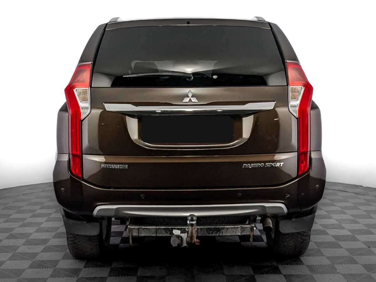 Mitsubishi Pajero Sport с пробегом — 2019 год. Фото: #5
