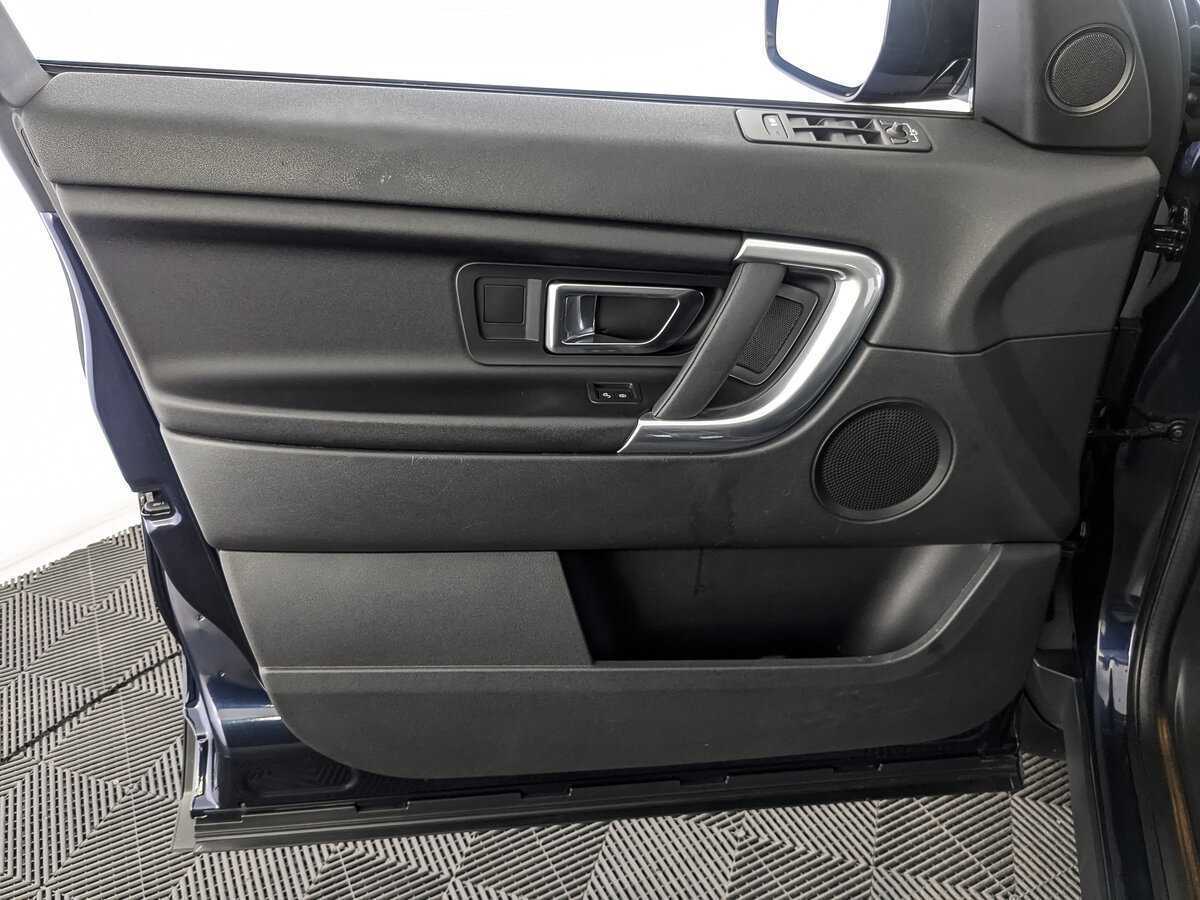 Land Rover Discovery Sport с пробегом — 2016 год. Фото: #14