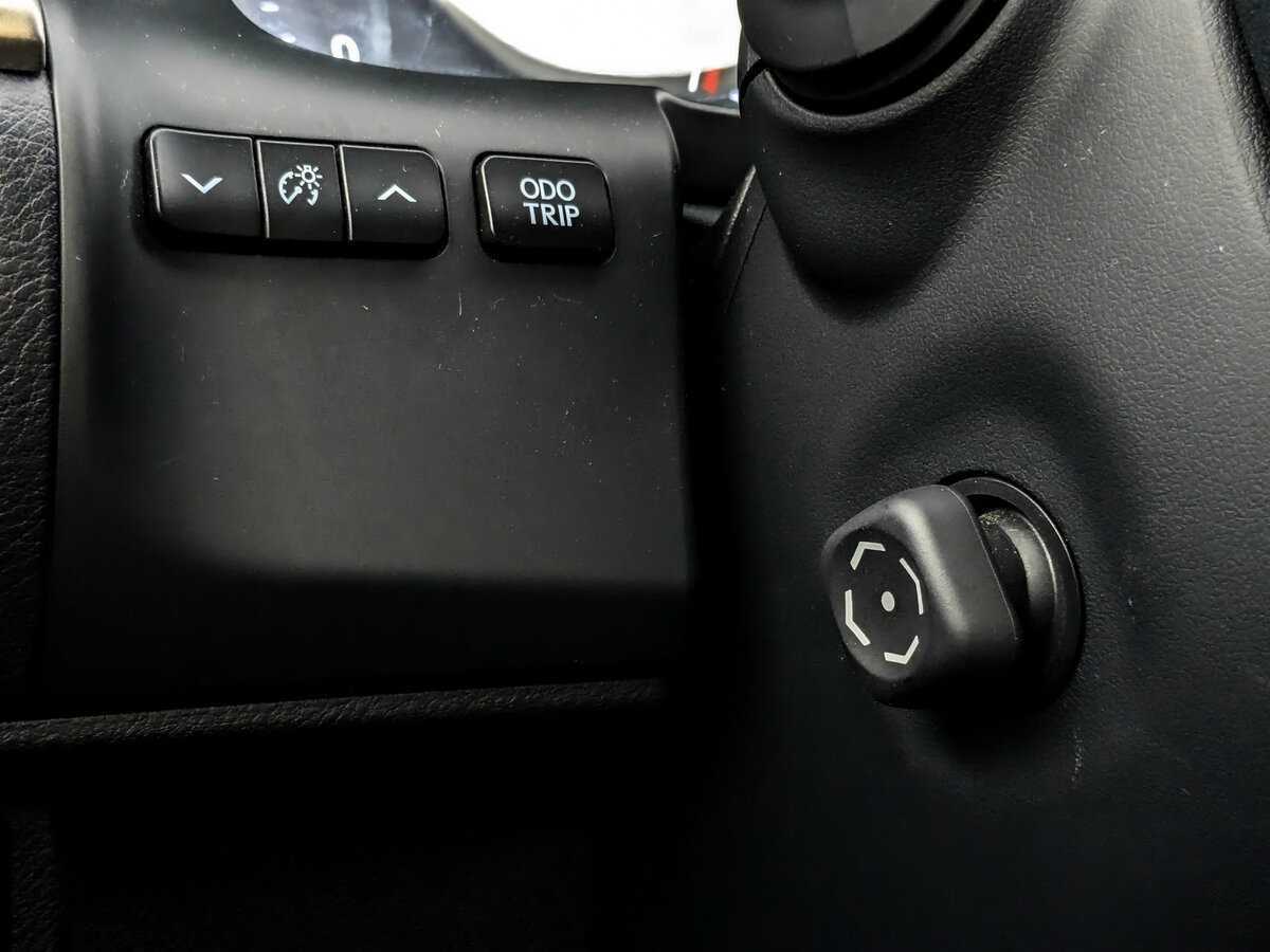 Lexus ES с пробегом — 2018 год. Фото: #21