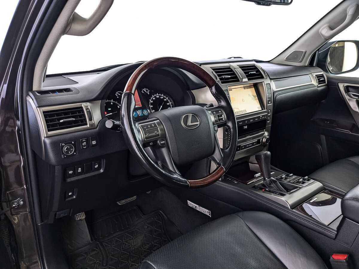 Lexus GX с пробегом — 2016 год. Фото: #10