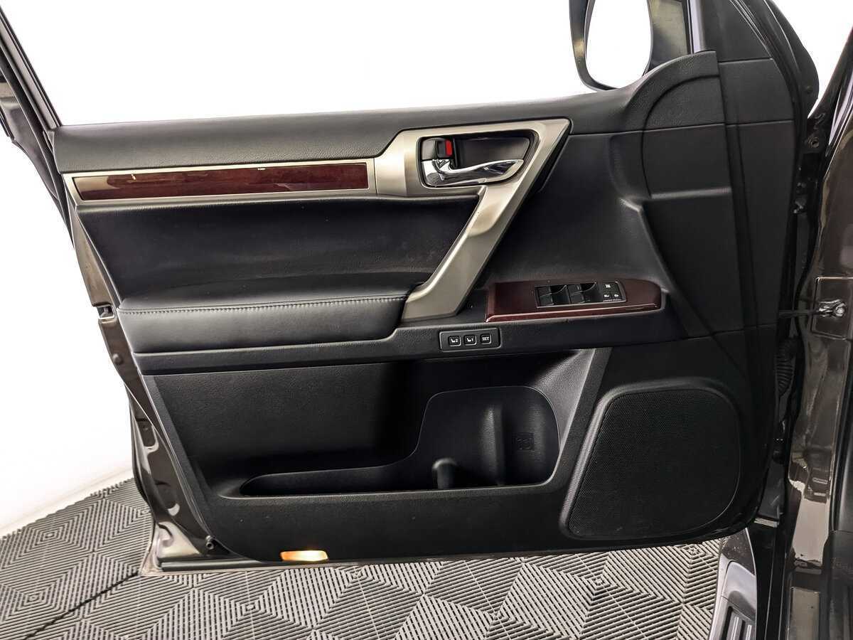 Lexus GX с пробегом — 2016 год. Фото: #14