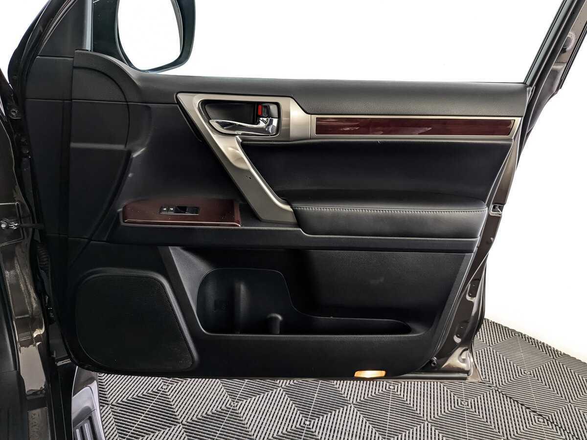Lexus GX с пробегом — 2016 год. Фото: #20