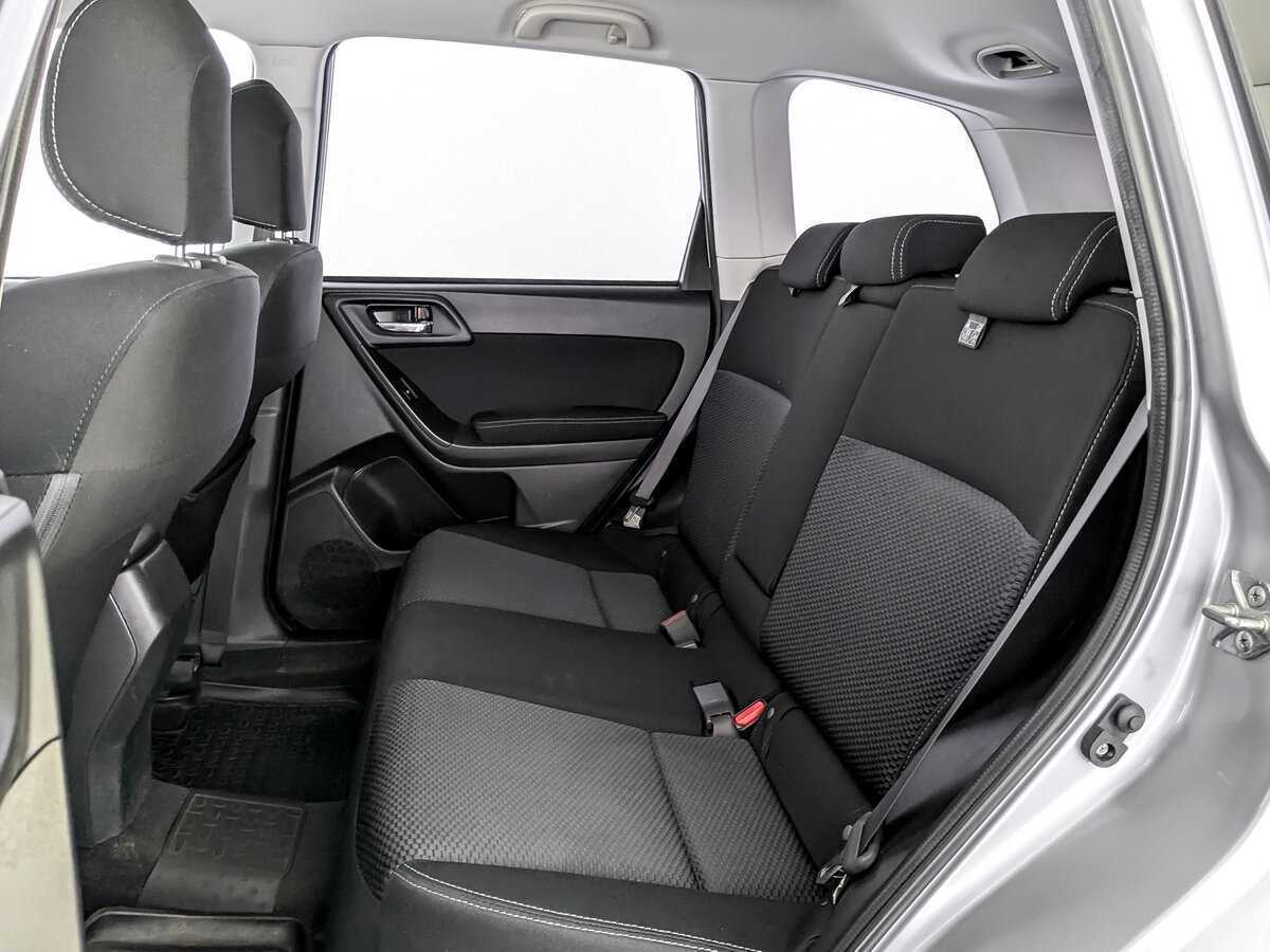 Subaru Forester с пробегом — 2015 год. Фото: #9