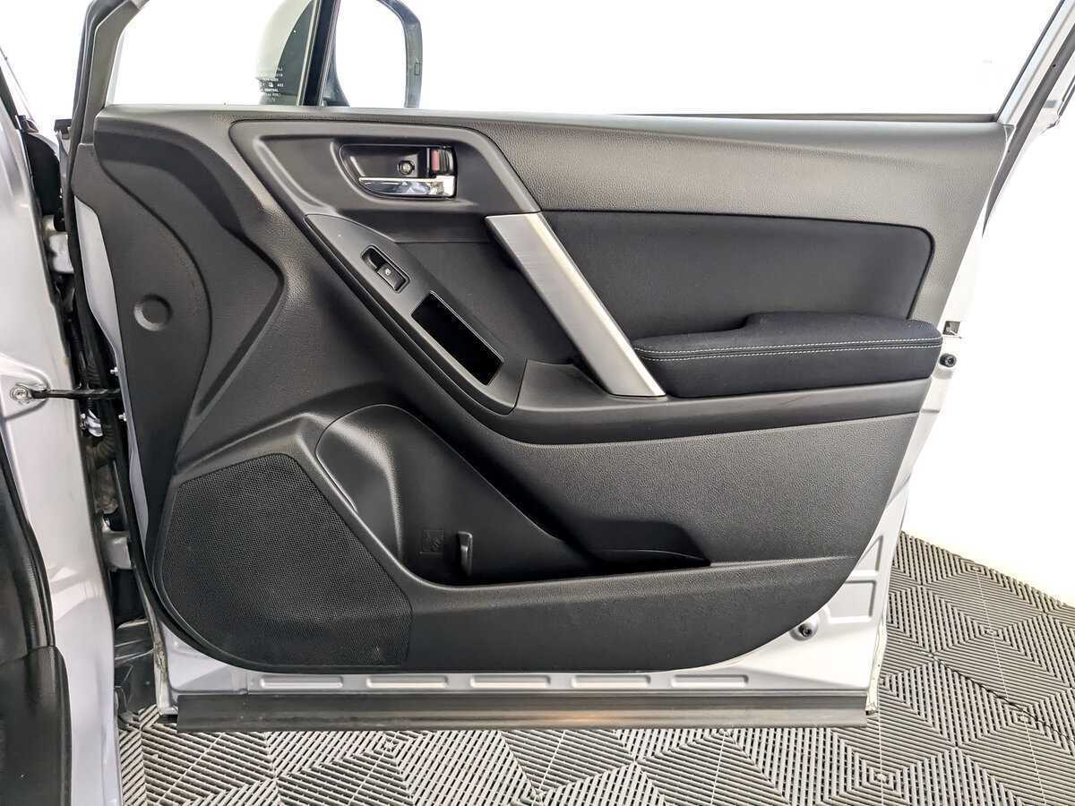 Subaru Forester с пробегом — 2015 год. Фото: #20