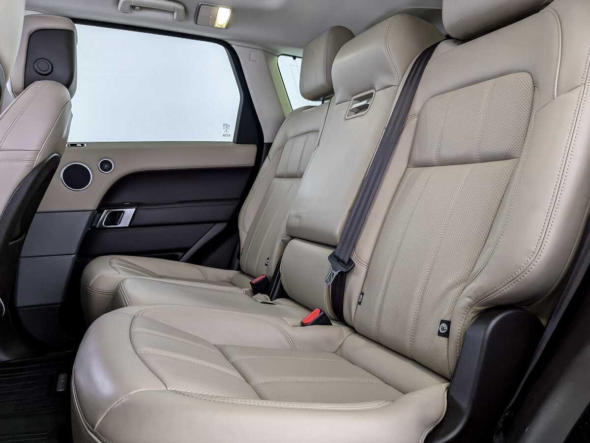 Land Rover Range Rover Sport с пробегом — 2018 год. Фото: #8