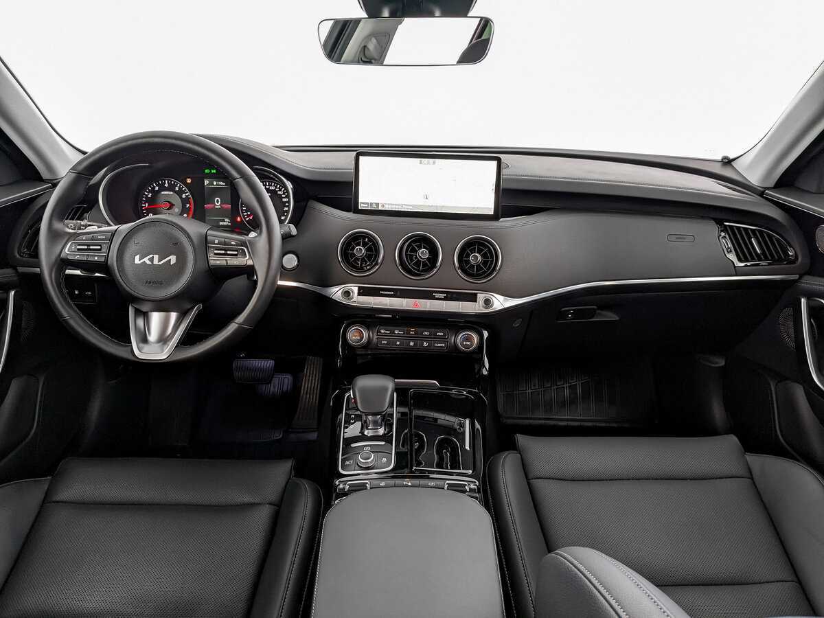 Kia Stinger с пробегом — 2023 год. Фото: #11