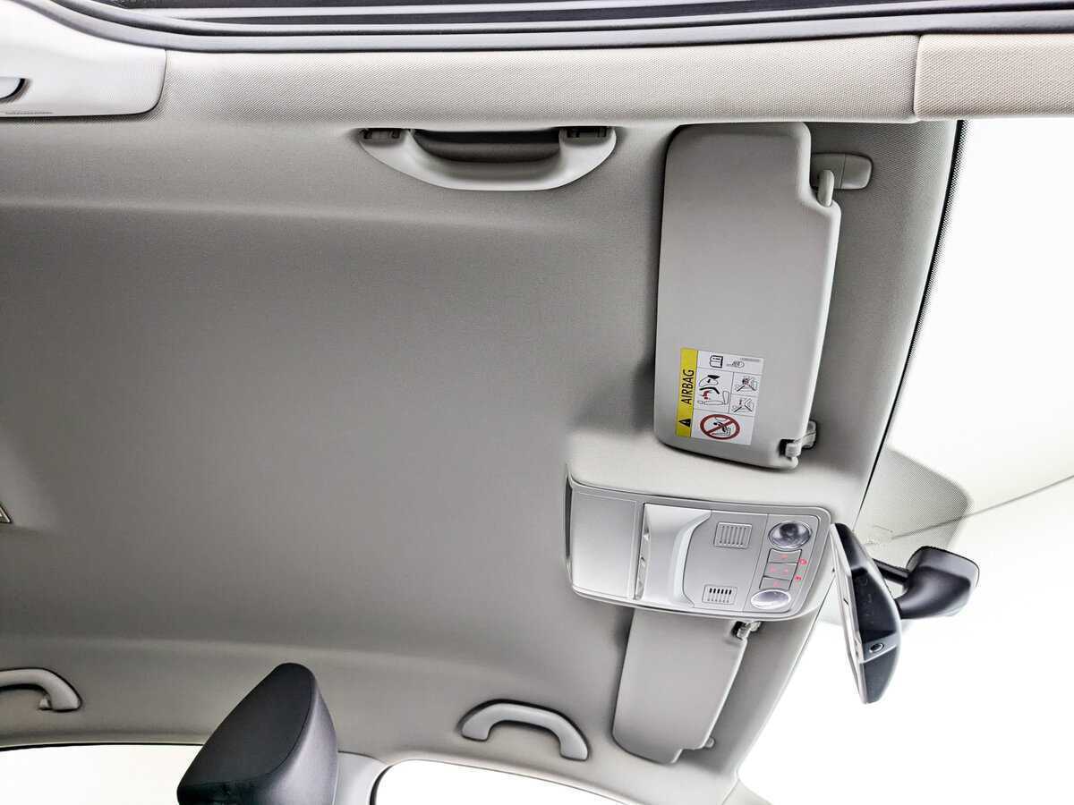 Volkswagen Jetta с пробегом — 2015 год. Фото: #16