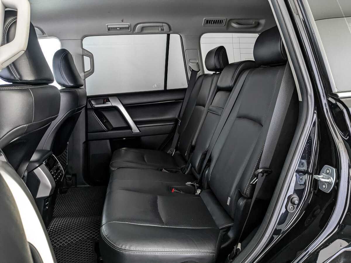 Toyota Land Cruiser Prado с пробегом — 2018 год. Фото: #8