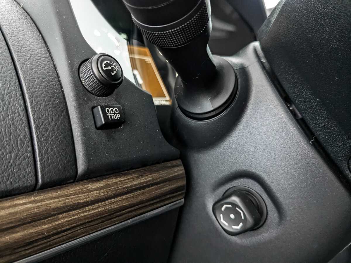 Toyota Land Cruiser Prado с пробегом — 2018 год. Фото: #24