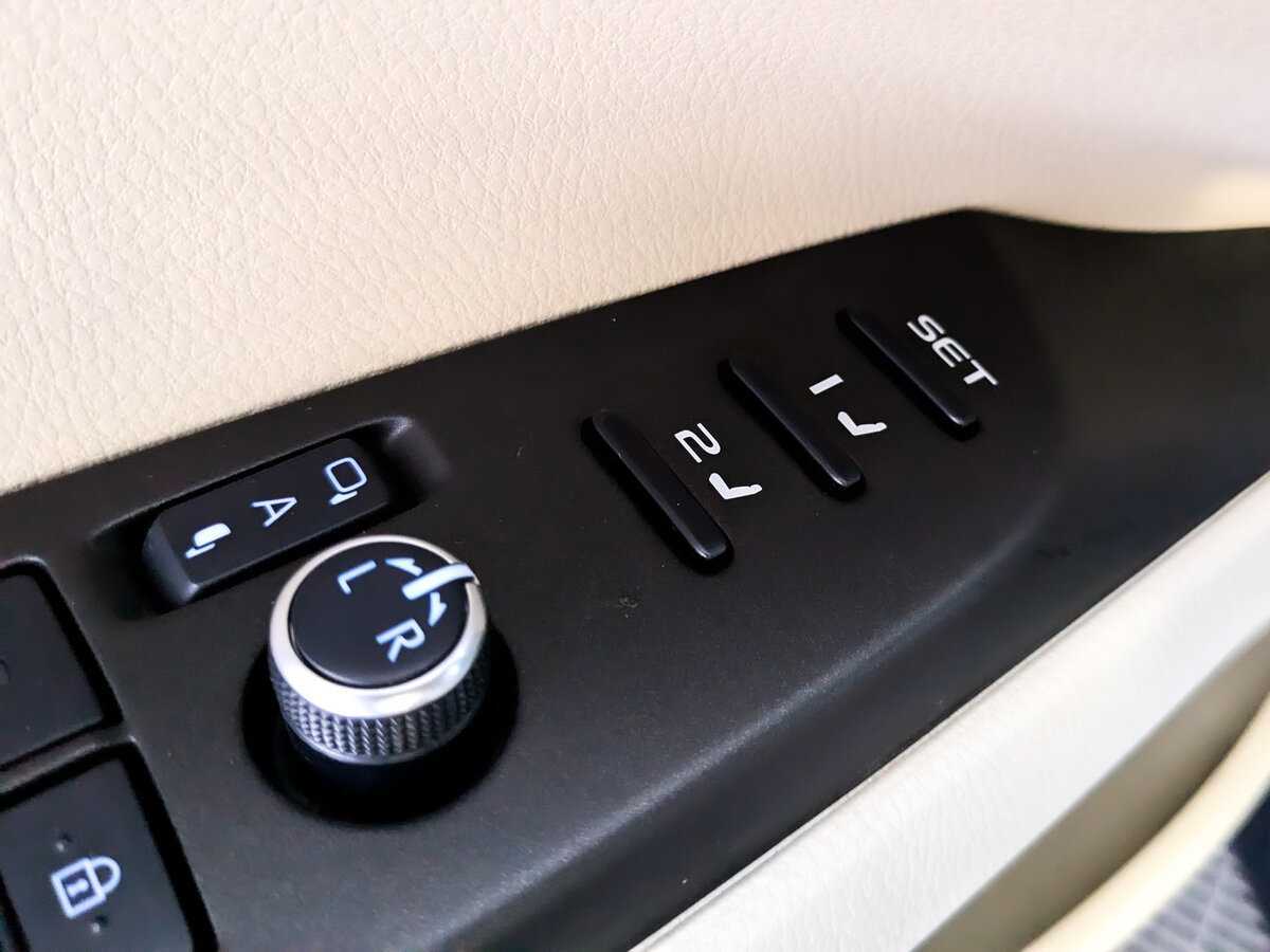 Toyota Camry с пробегом — 2021 год. Фото: #17