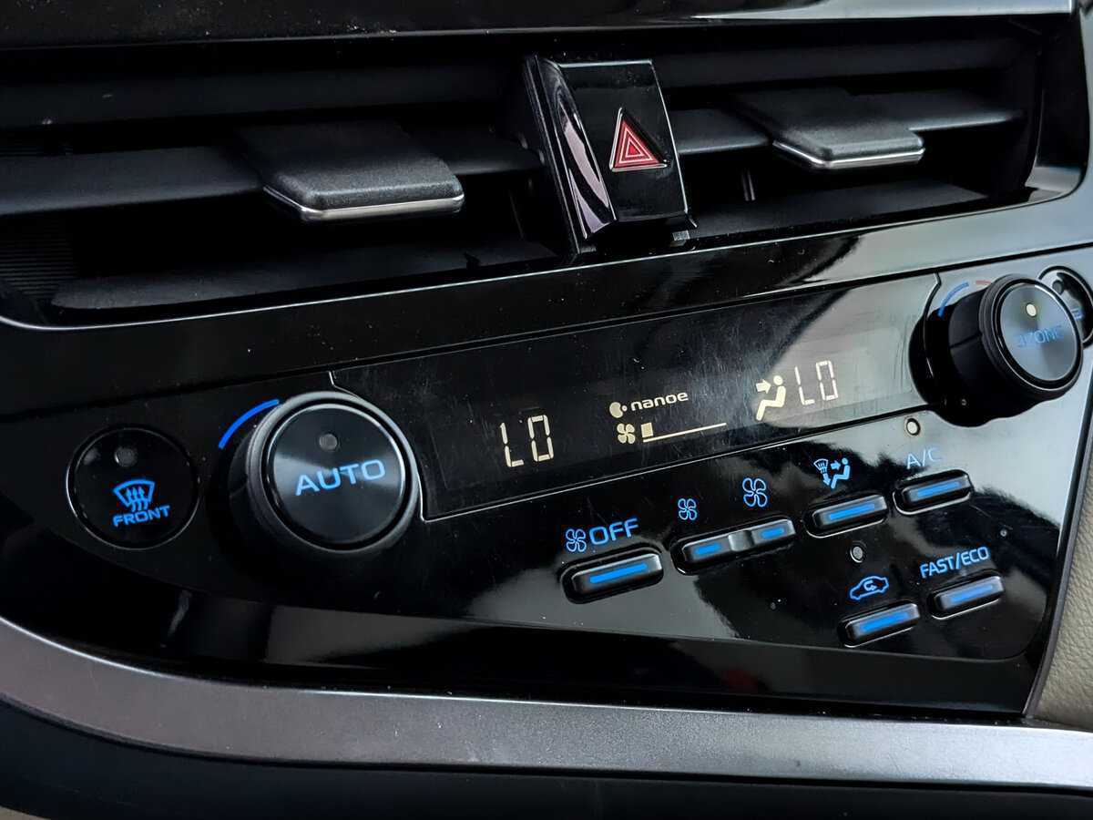 Toyota Camry с пробегом — 2021 год. Фото: #21