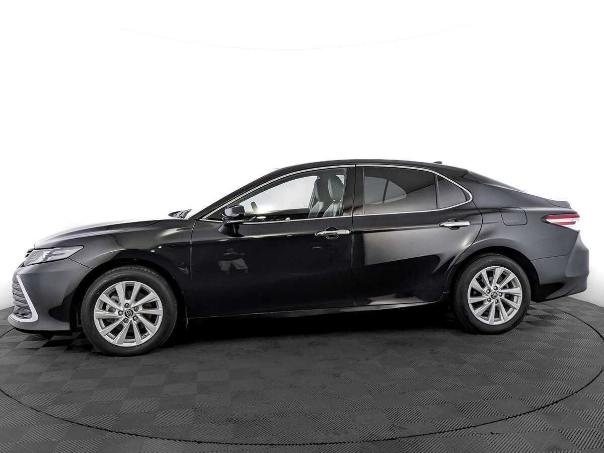 Toyota Camry с пробегом — 2022 год. Фото: #7