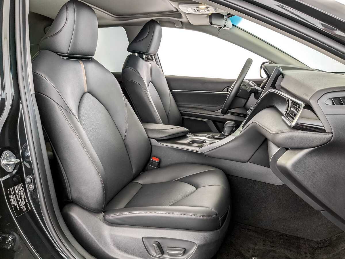 Toyota Camry с пробегом — 2022 год. Фото: #18