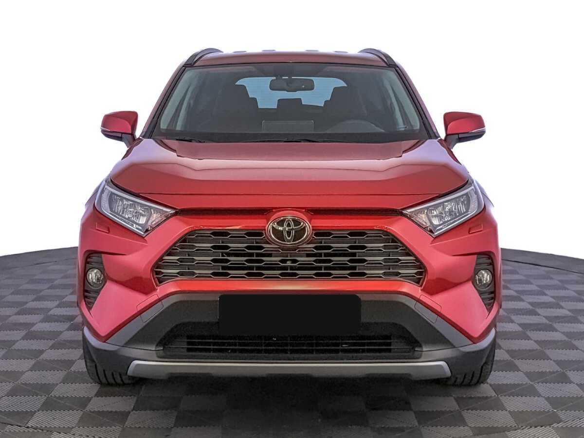 Toyota RAV4 с пробегом — 2021 год. Фото: #1