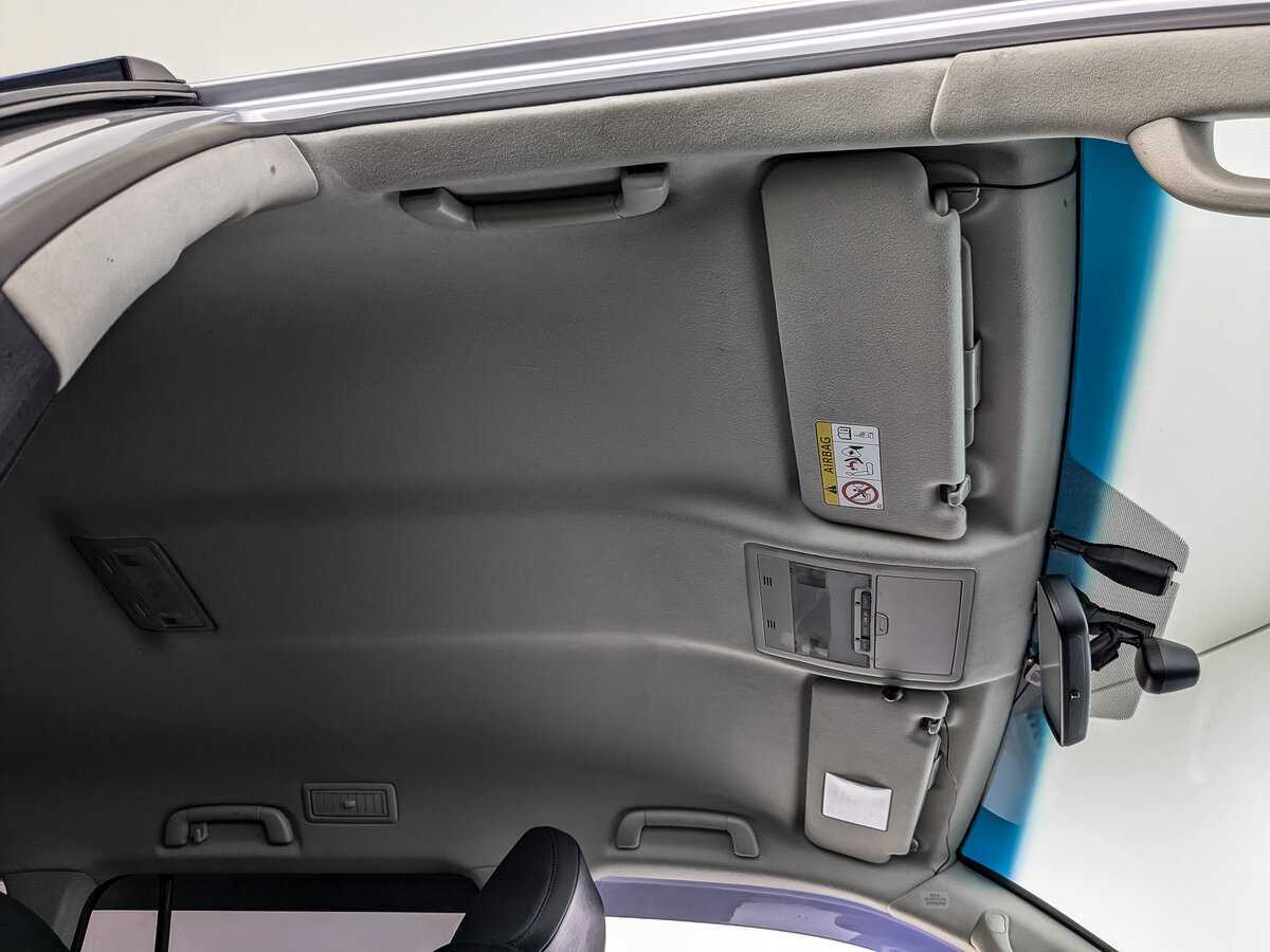 Toyota Land Cruiser с пробегом — 2016 год. Фото: #17