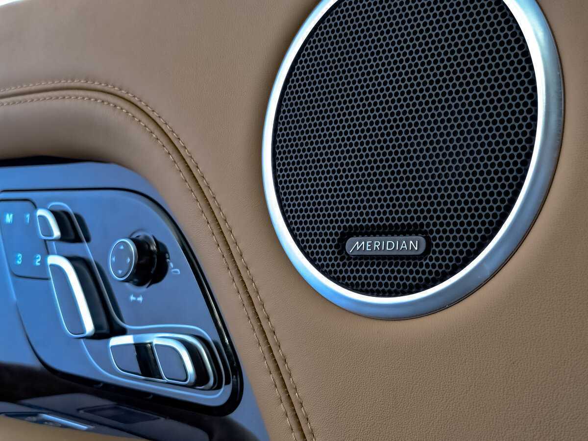 Land Rover Range Rover с пробегом — 2018 год. Фото: #21