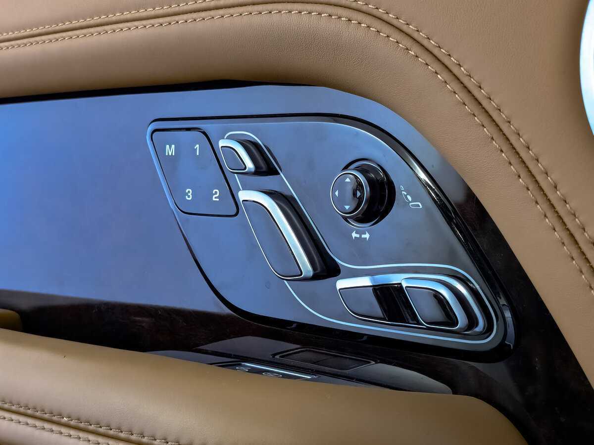 Land Rover Range Rover с пробегом — 2018 год. Фото: #22