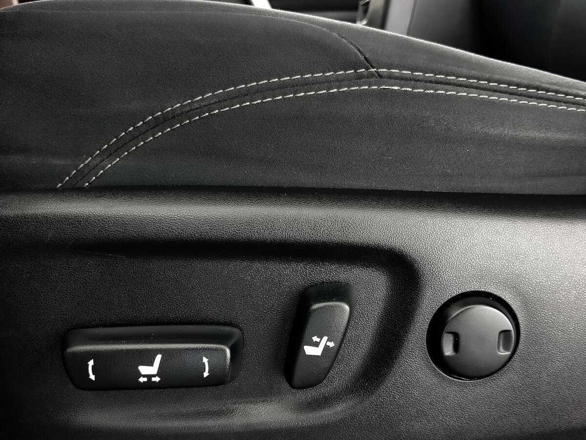 Toyota Land Cruiser Prado с пробегом — 2016 год. Фото: #21