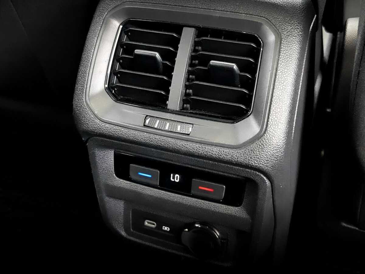 Volkswagen Tiguan с пробегом — 2021 год. Фото: #22