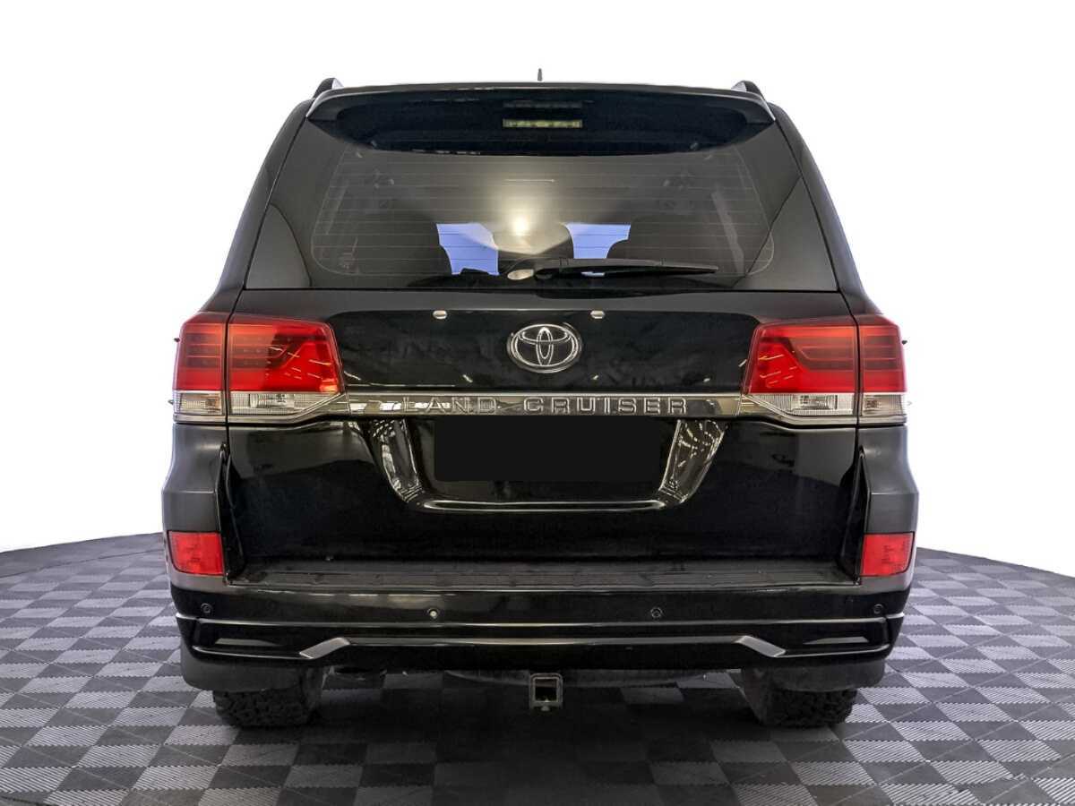 Toyota Land Cruiser с пробегом — 2017 год. Фото: #5