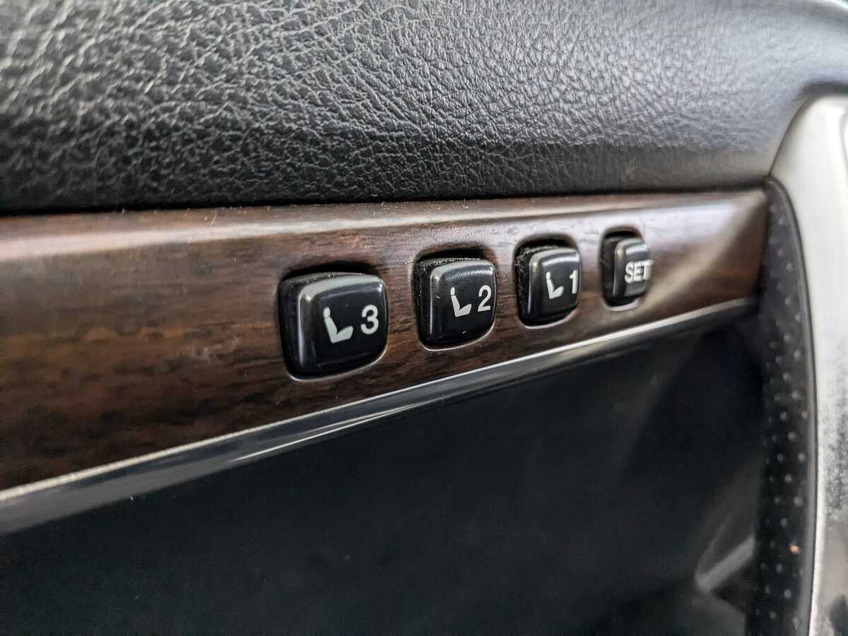 Toyota Land Cruiser с пробегом — 2017 год. Фото: #23