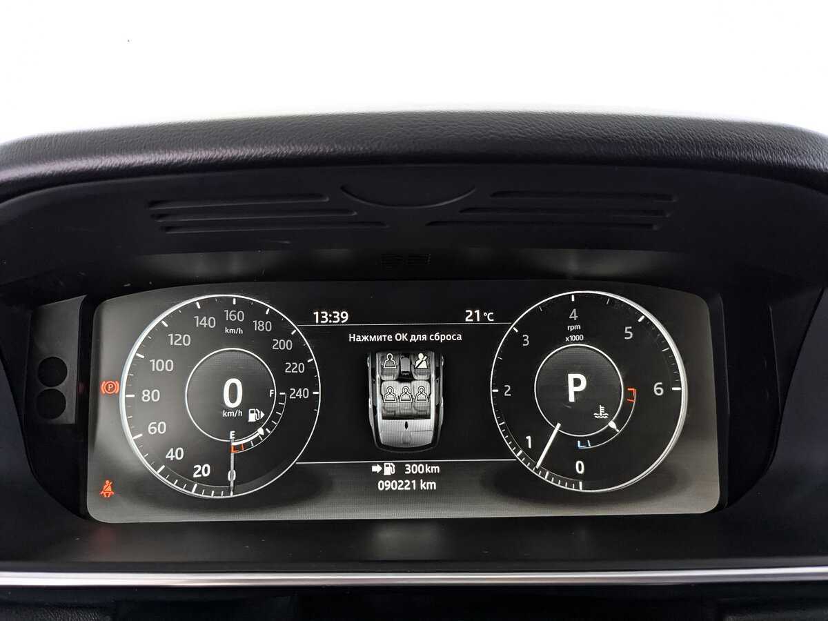 Land Rover Range Rover Sport с пробегом — 2017 год. Фото: #11