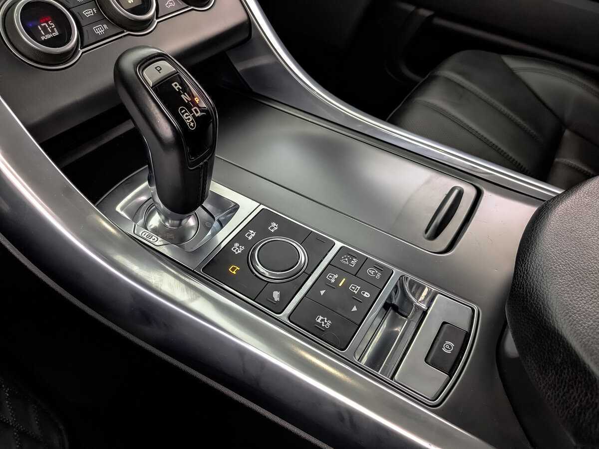Land Rover Range Rover Sport с пробегом — 2017 год. Фото: #21