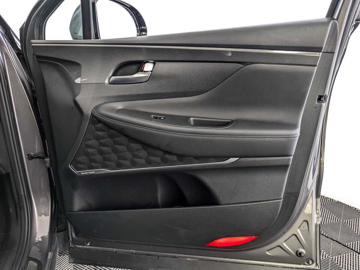 Hyundai Santa Fe с пробегом — 2022 год. Фото: #20