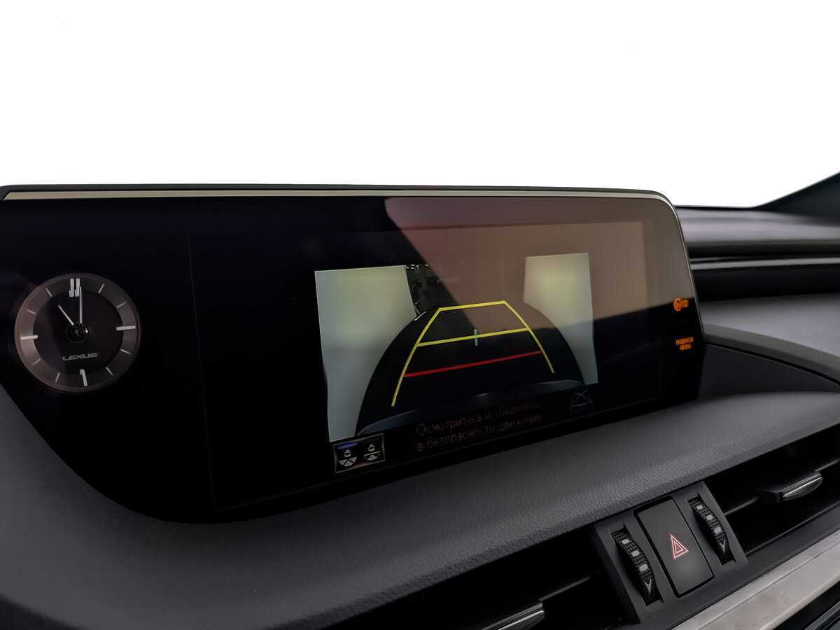 Lexus ES с пробегом — 2021 год. Фото: #21