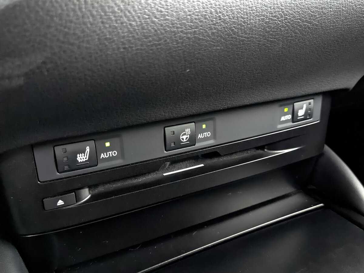 Lexus ES с пробегом — 2021 год. Фото: #23