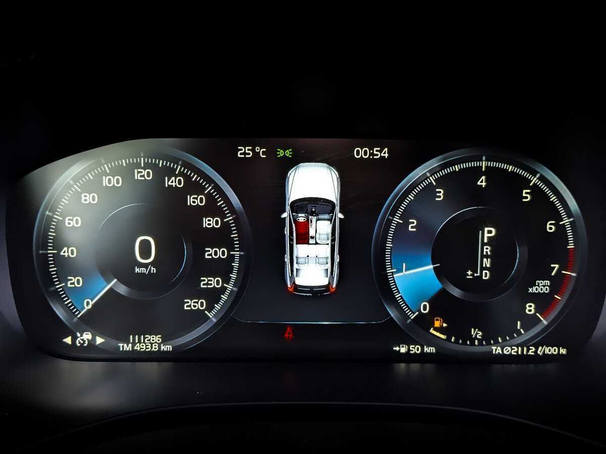 Volvo XC60 с пробегом — 2018 год. Фото: #10