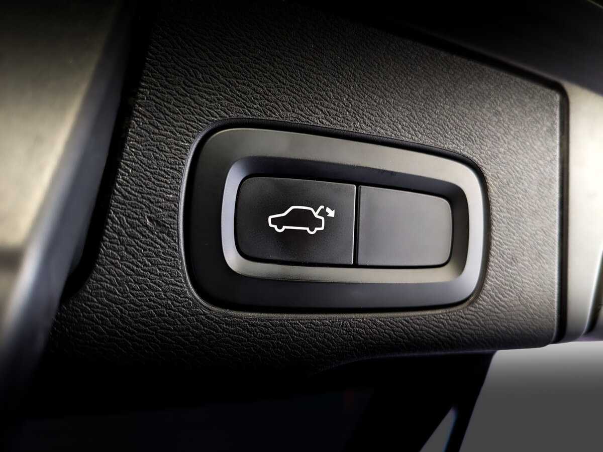 Volvo XC60 с пробегом — 2018 год. Фото: #22