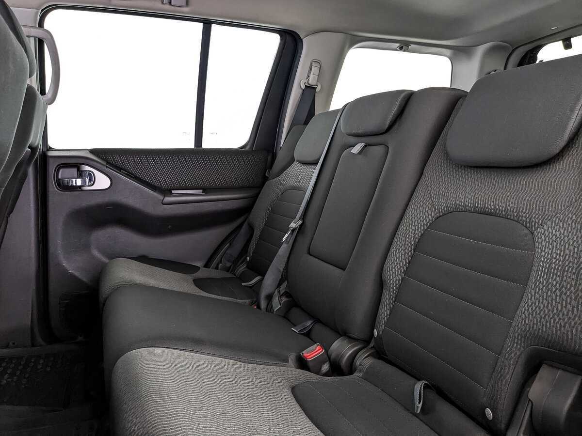 Nissan Pathfinder с пробегом — 2012 год. Фото: #13